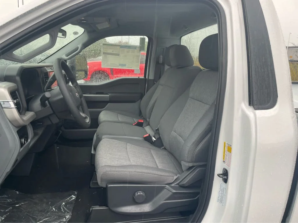 New 2026 Oxford White Ford F-350® XL image 15