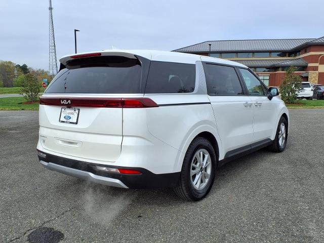 Used 2024 White Kia  image 2