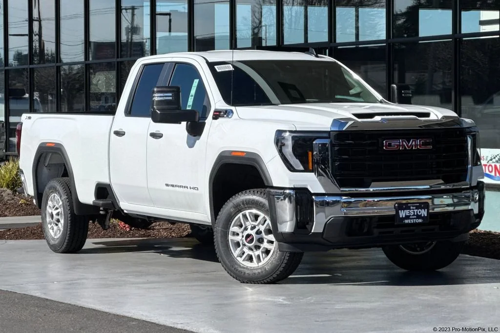2026 GMC Sierra 4WD Double Cab Standard Box Pro's photo