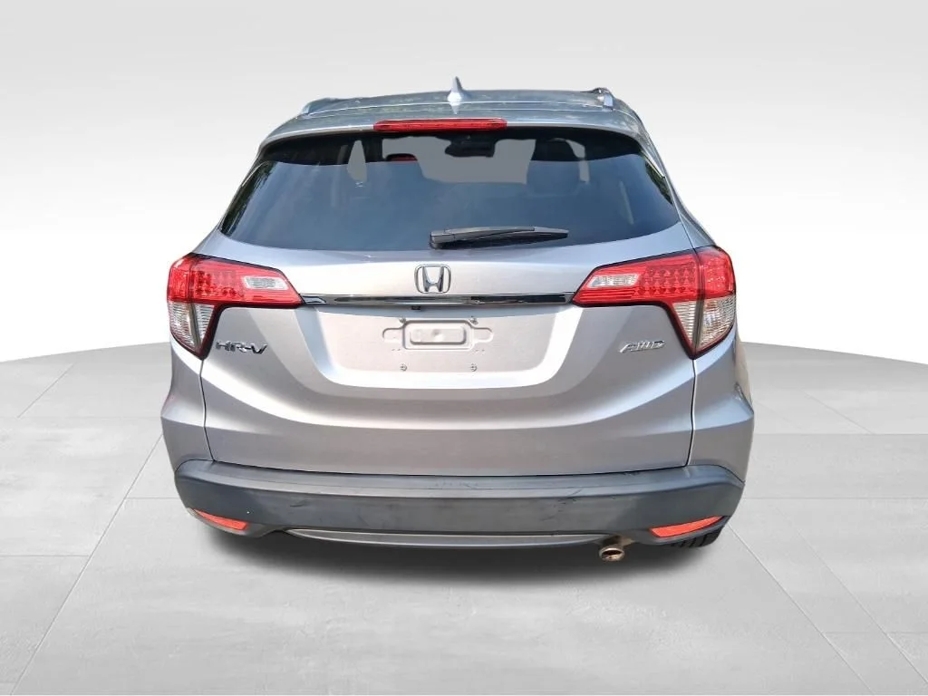 Used 2022  Honda EX image 5