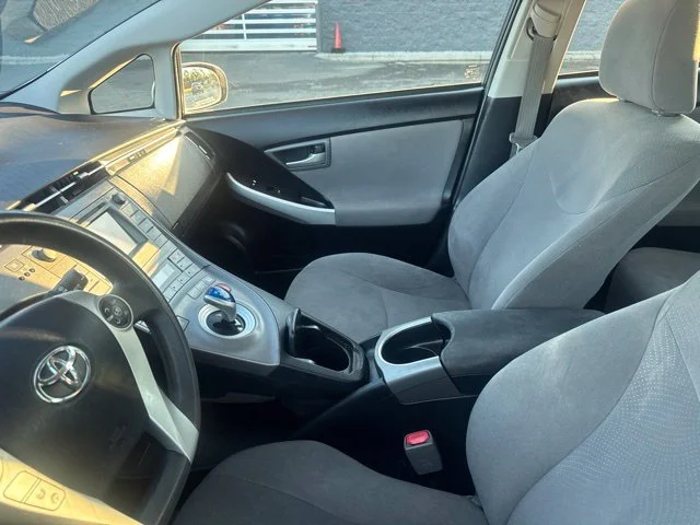 Used 2015 Silver Toyota One image 9