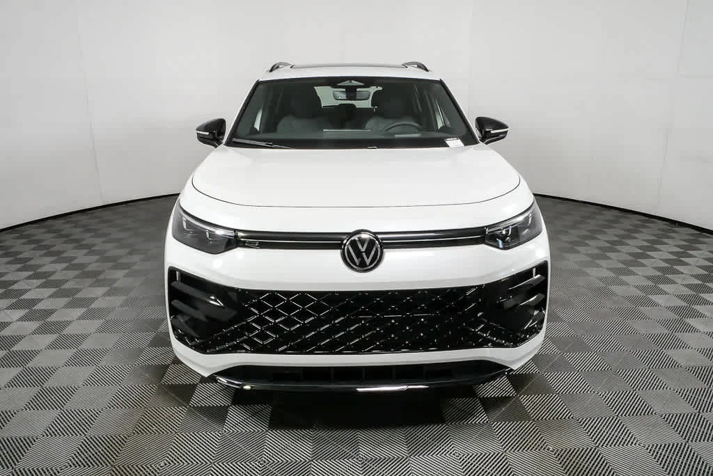 New 2026 Opal White Pearl Volkswagen SE R-Line Black image 27