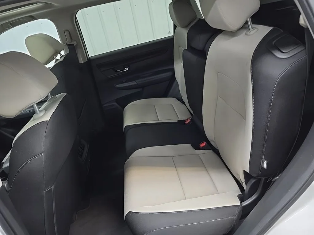 Used 2024  Honda EX image 33