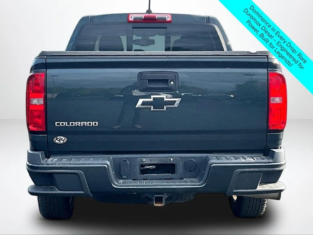 Used 2018 Gray Chevrolet Z71 image 4