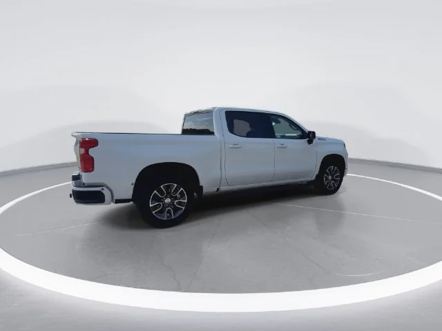 Certified Used 2023 SUMMIT WHITE Chevrolet RST image 11