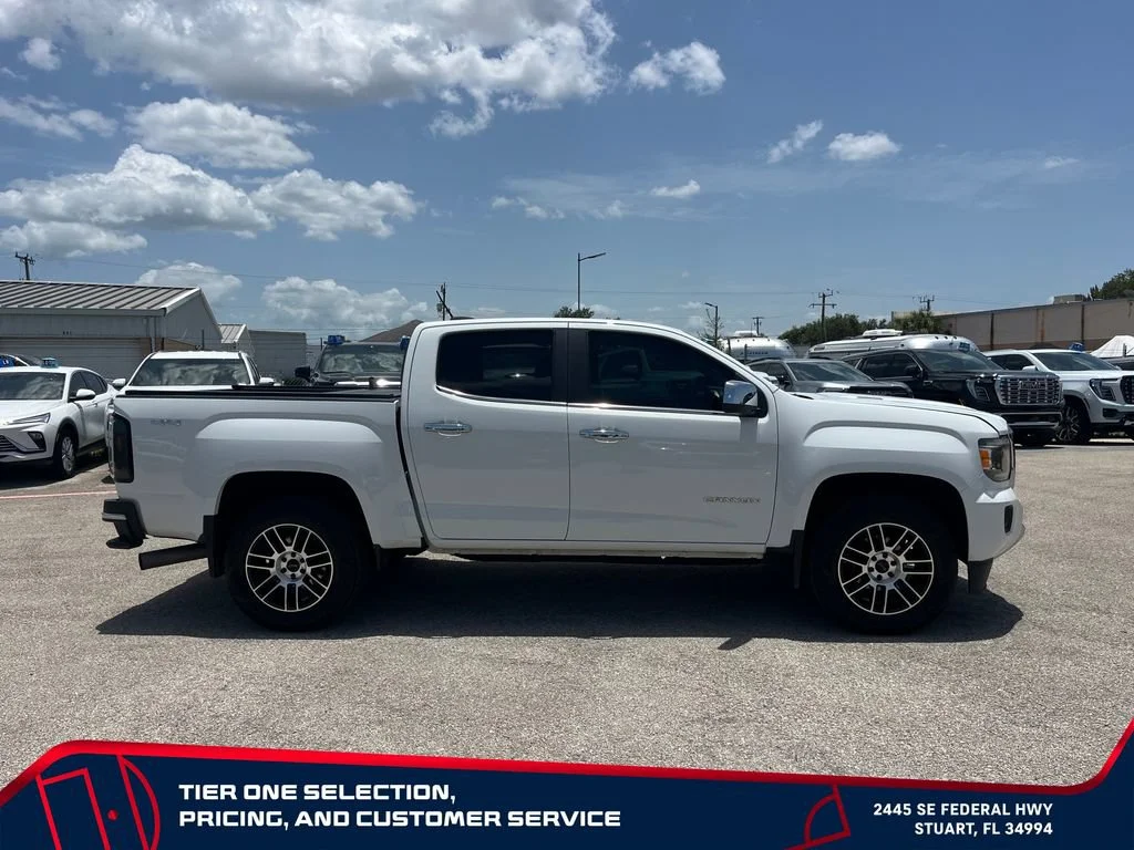 Used 2019 SUMMIT WHITE GMC 4WD SLT image 8