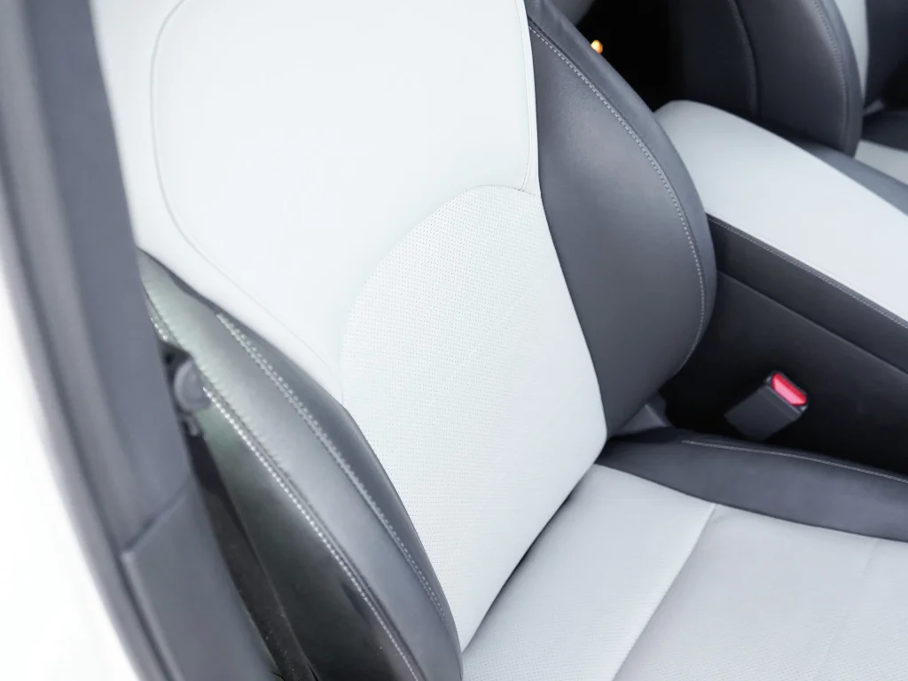 Used 2023 White INFINITI ESSENTIAL image 26