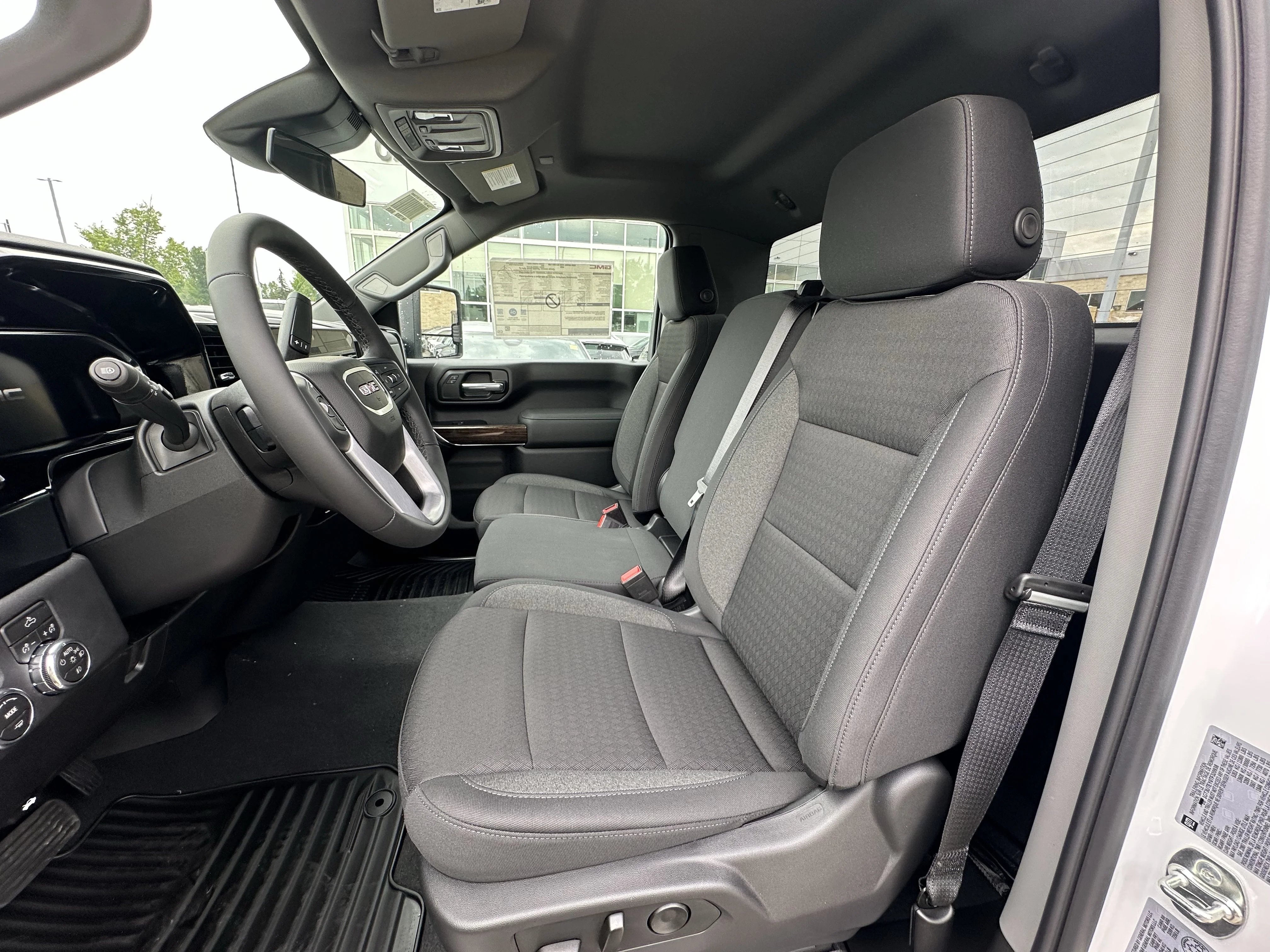 New 2026 Summit White GMC SLE image 10