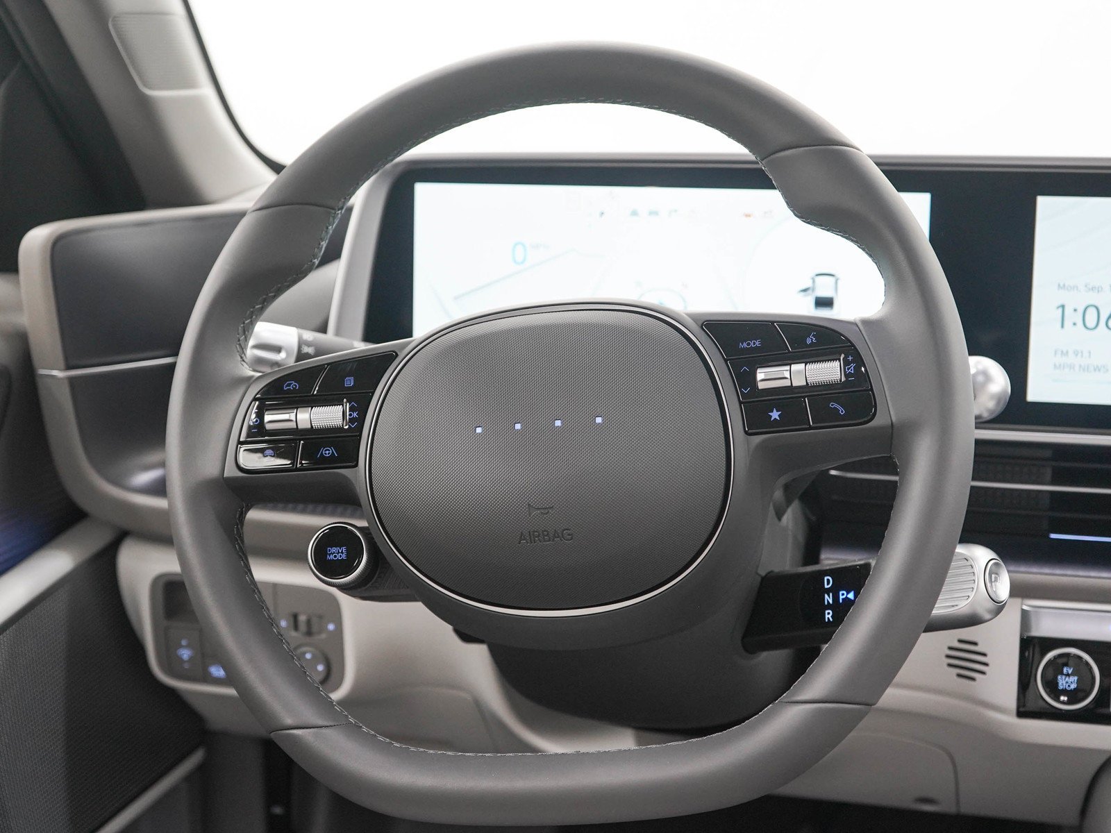 Used 2023 Onyx Black Hyundai SEL AWD image 16