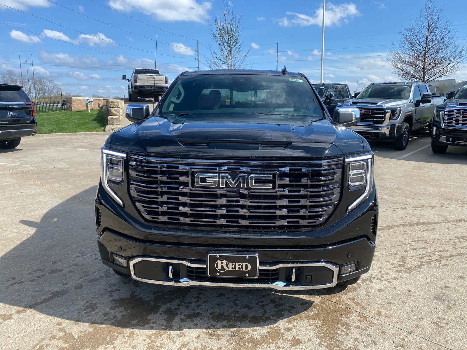 New 2026 Onyx Black GMC Denali Ultimate image 3