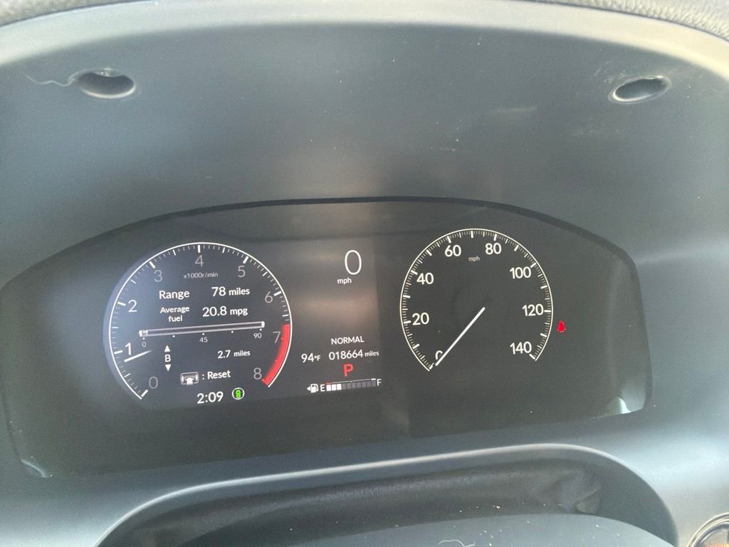 Used 2024 Lunar Silver Metallic Honda LX image 11