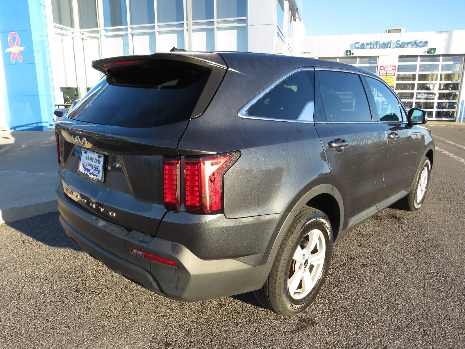 Used 2022 Gravity Gray Kia LX image 6