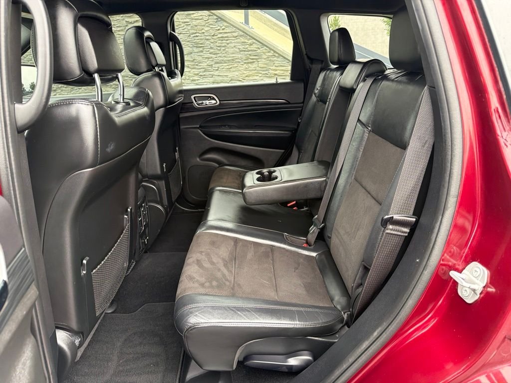 Used 2020 Red Jeep Altitude image 13