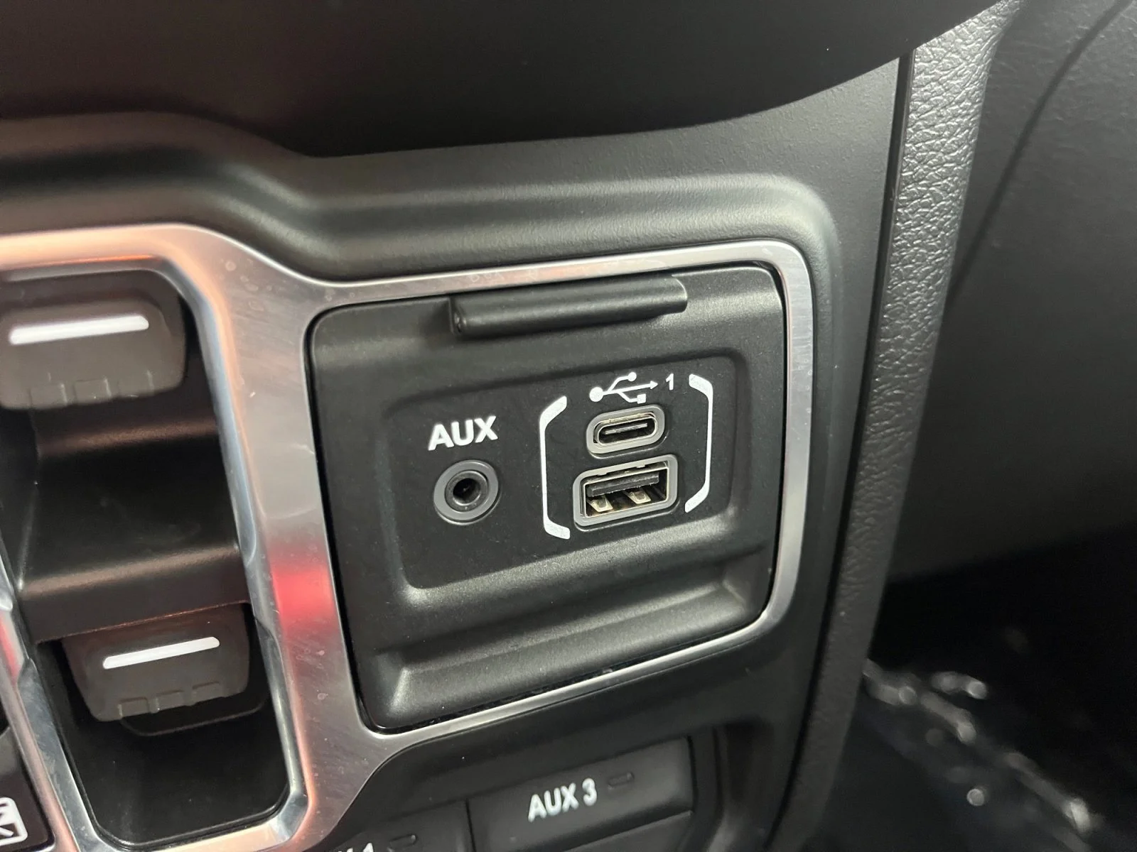 Used 2023 Black Clearcoat Jeep Texas Trail image 17