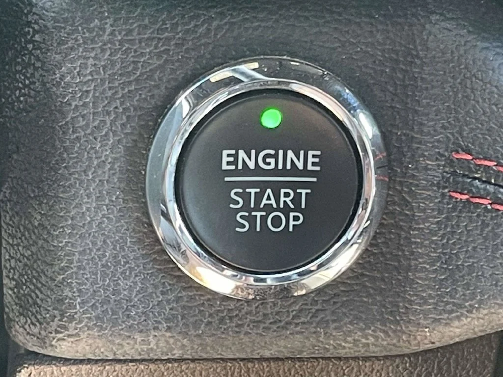 Used 2023  Ford Limited image 24