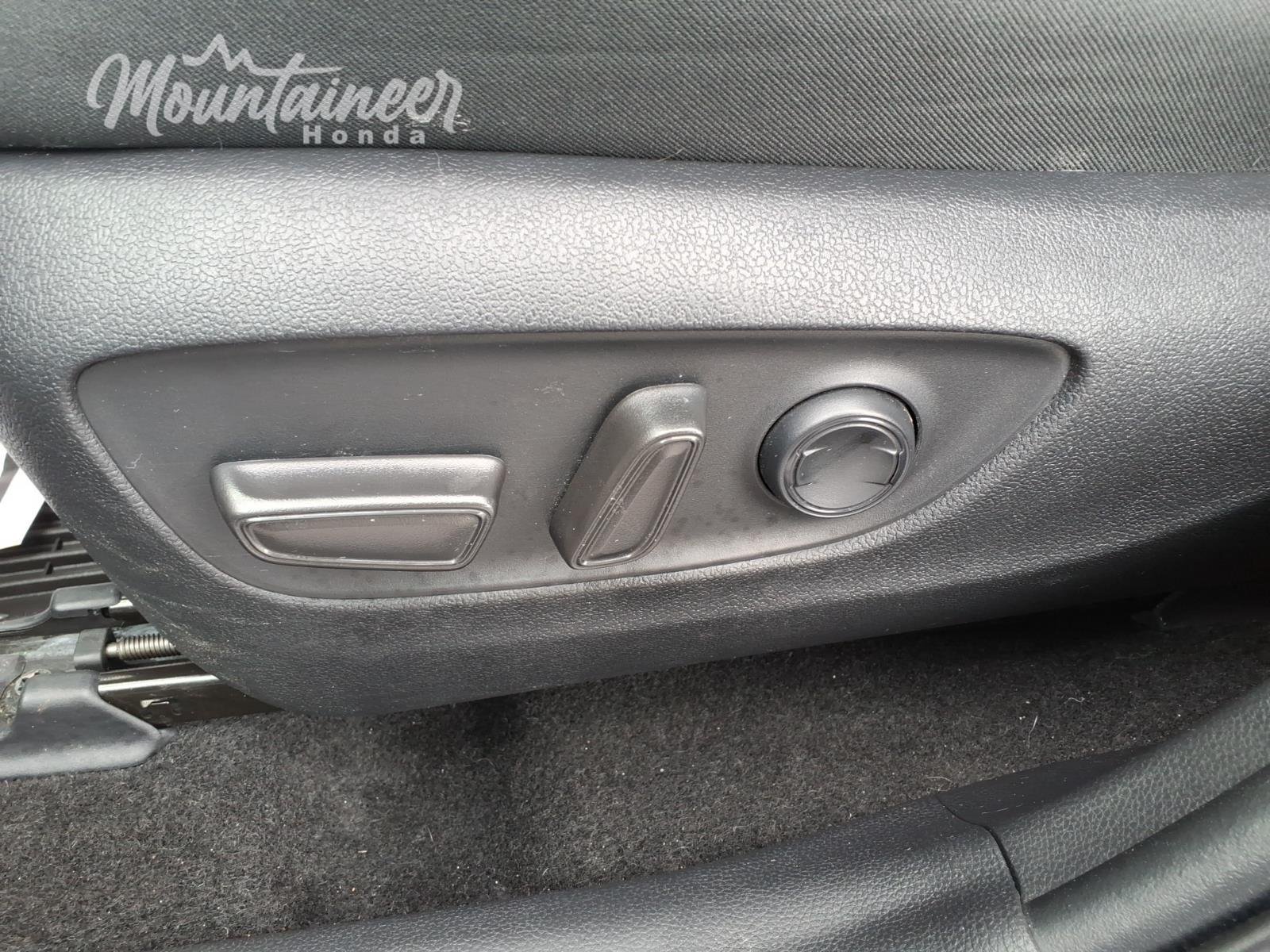 Used 2022 Magnetic Gray Metallic TOYOTA  image 31