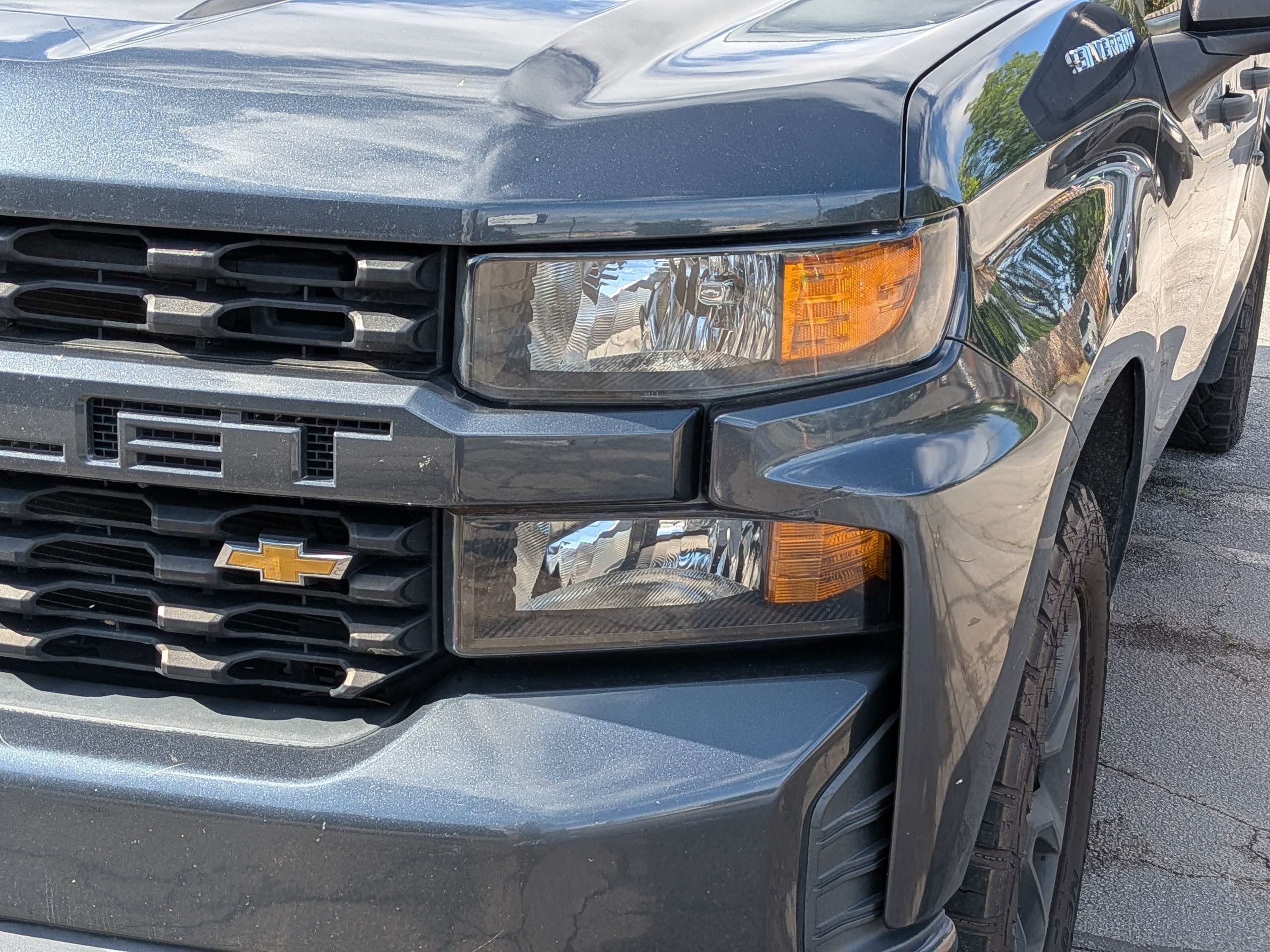 Used 2019 Gray Chevrolet Custom image 3