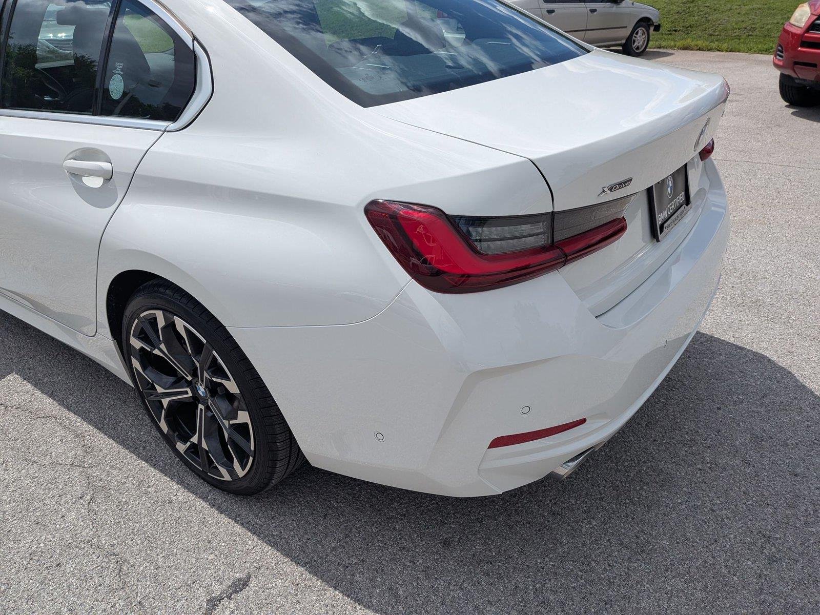 Used 2025 Alpine White BMW 330i xDrive image 11