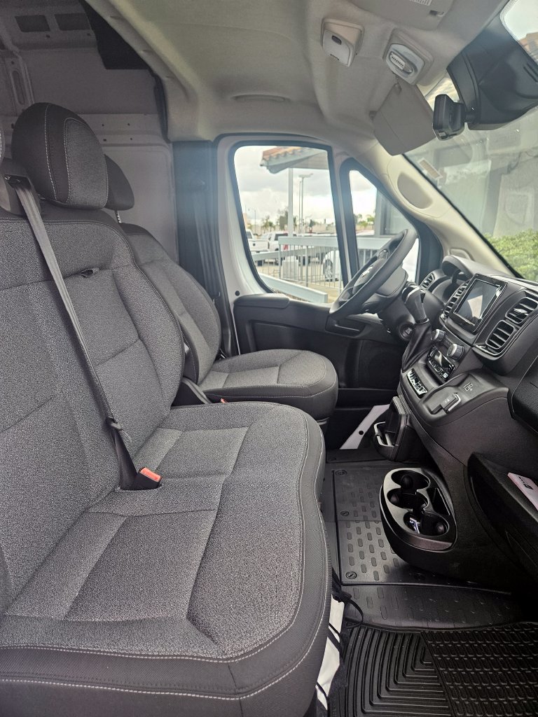 Used 2025 White Ram High Roof image 5