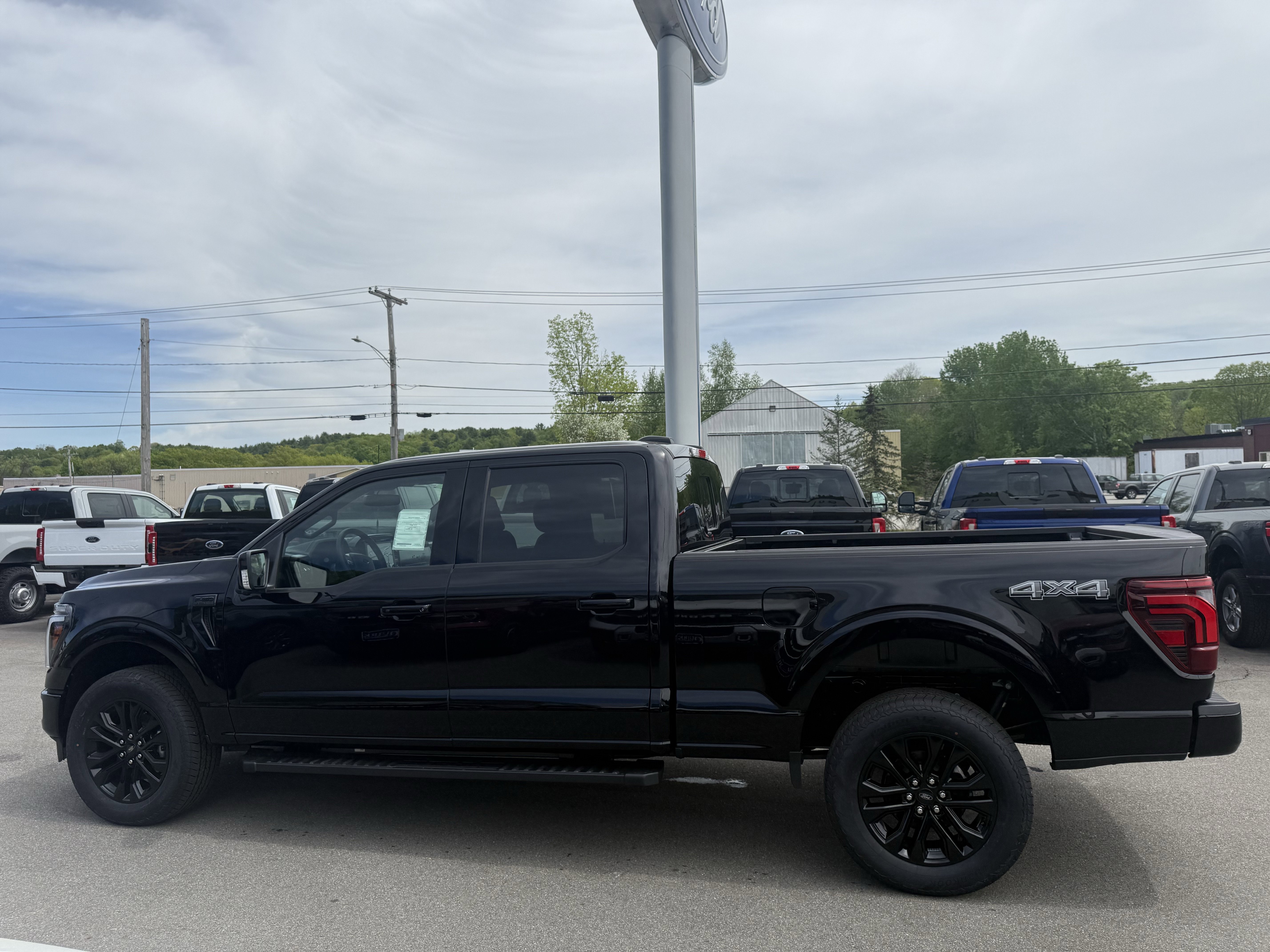 New 2026 Agate Black Metallic Ford Lariat® image 10