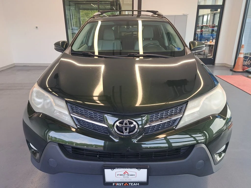 Used 2013 Green Toyota Limited image 20