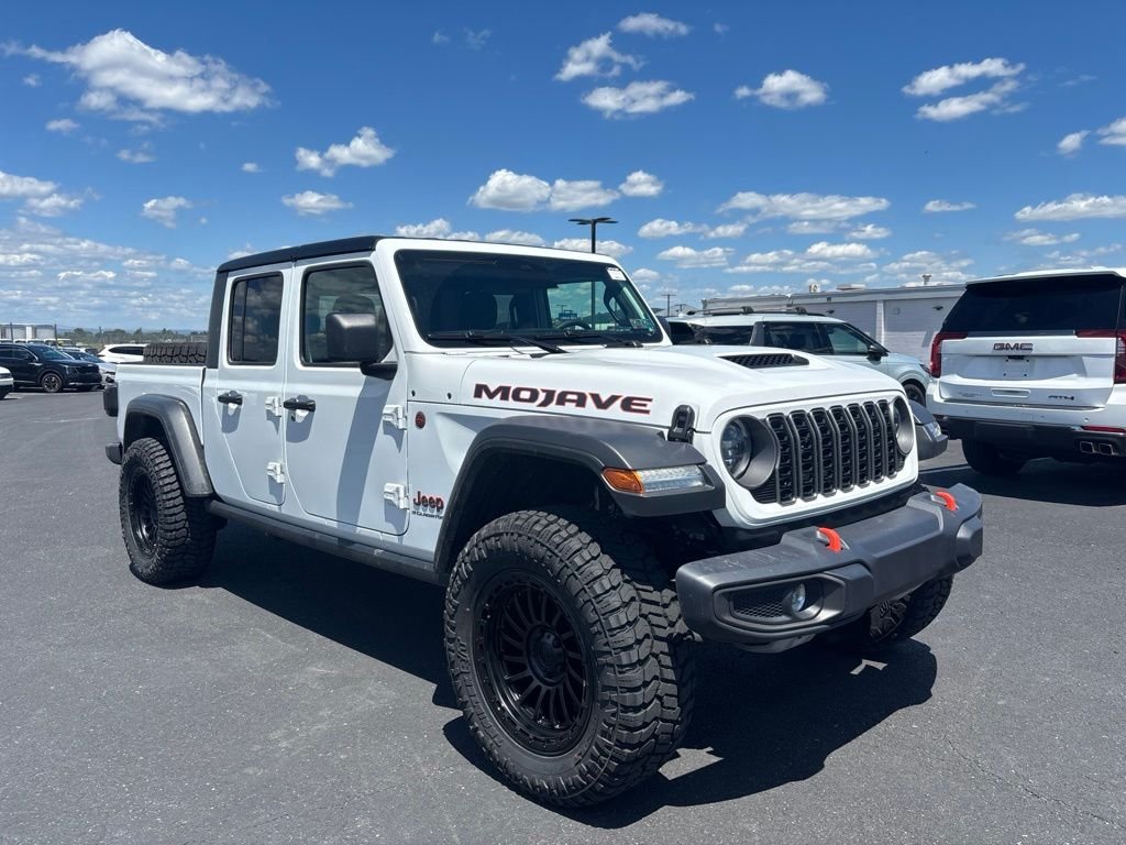 2026 Jeep Gladiator Mojave Auto's photo