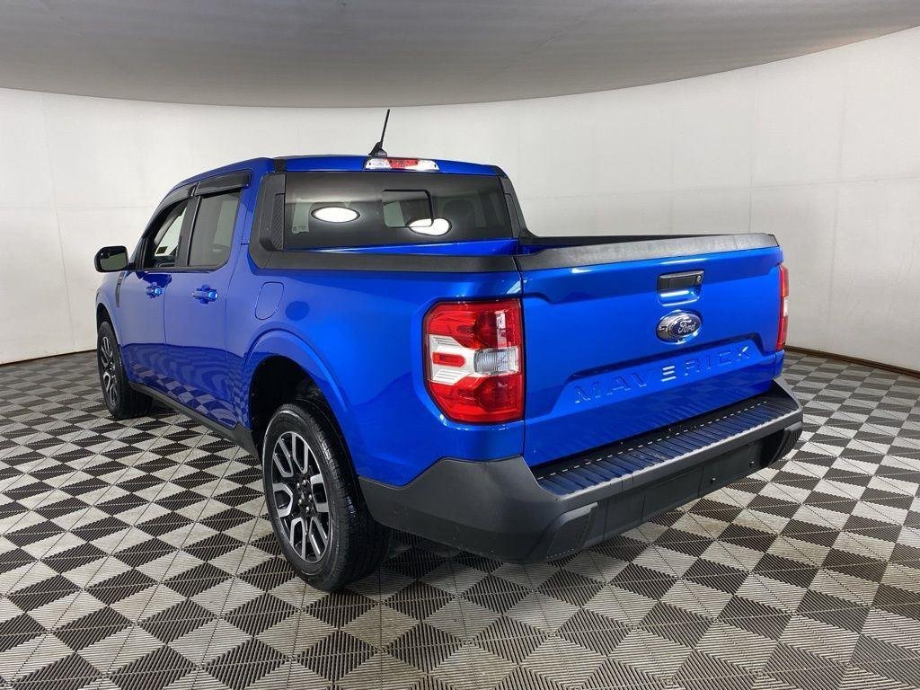 Used 2022 Blue Metallic Ford LARIAT image 10