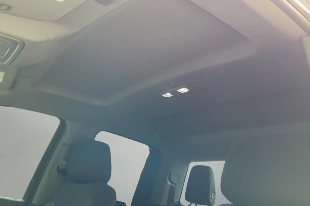 Used 2025 Black Chevrolet Custom image 18