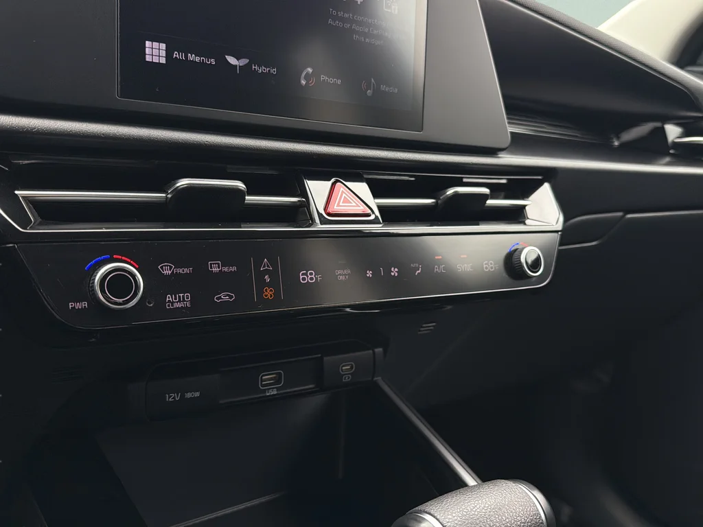 Used 2023 Black Kia LX image 20