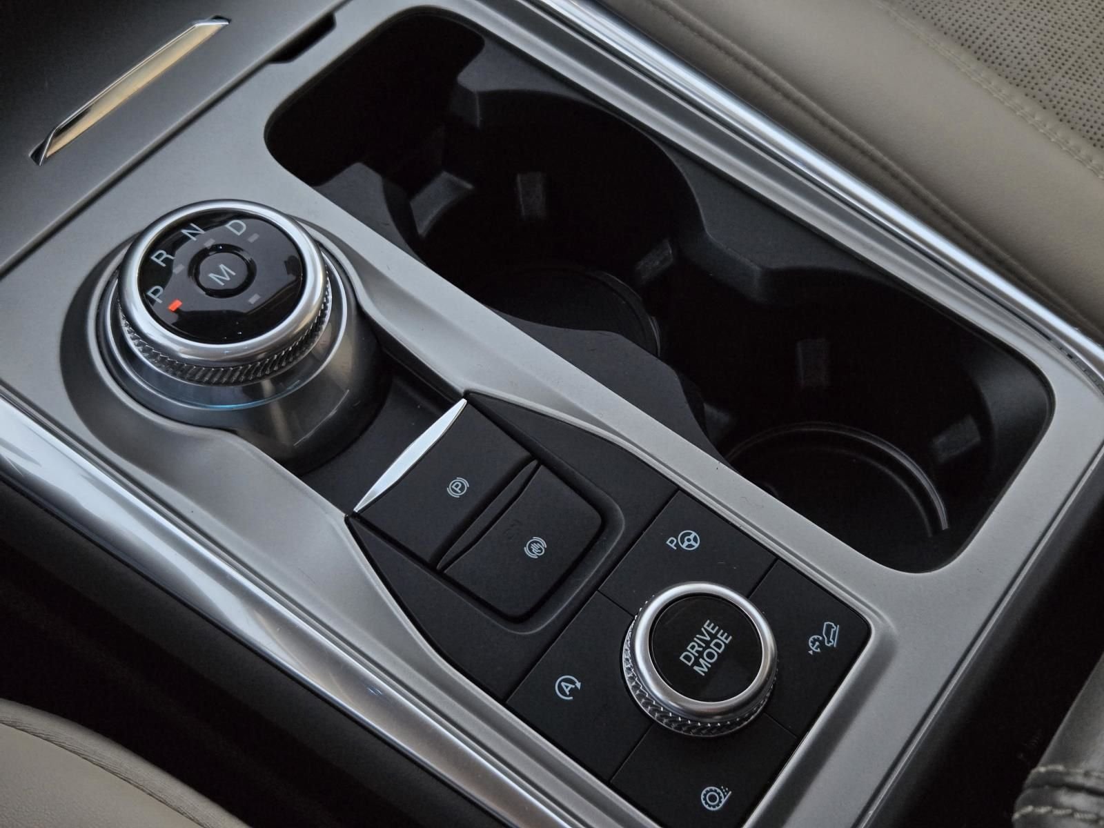 2021 Ford Explorer Platinum - Photo 31