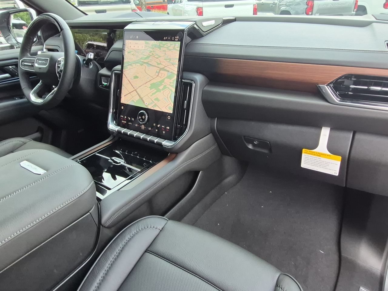 2026 GMC Yukon Denali - Photo 28