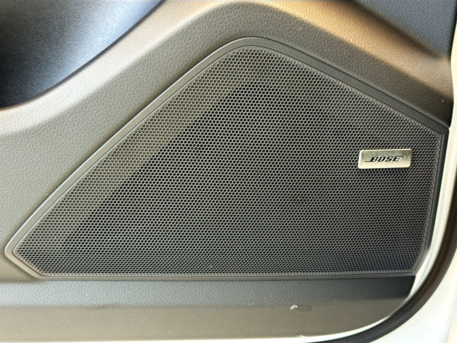 Used 2025 White Porsche  image 12
