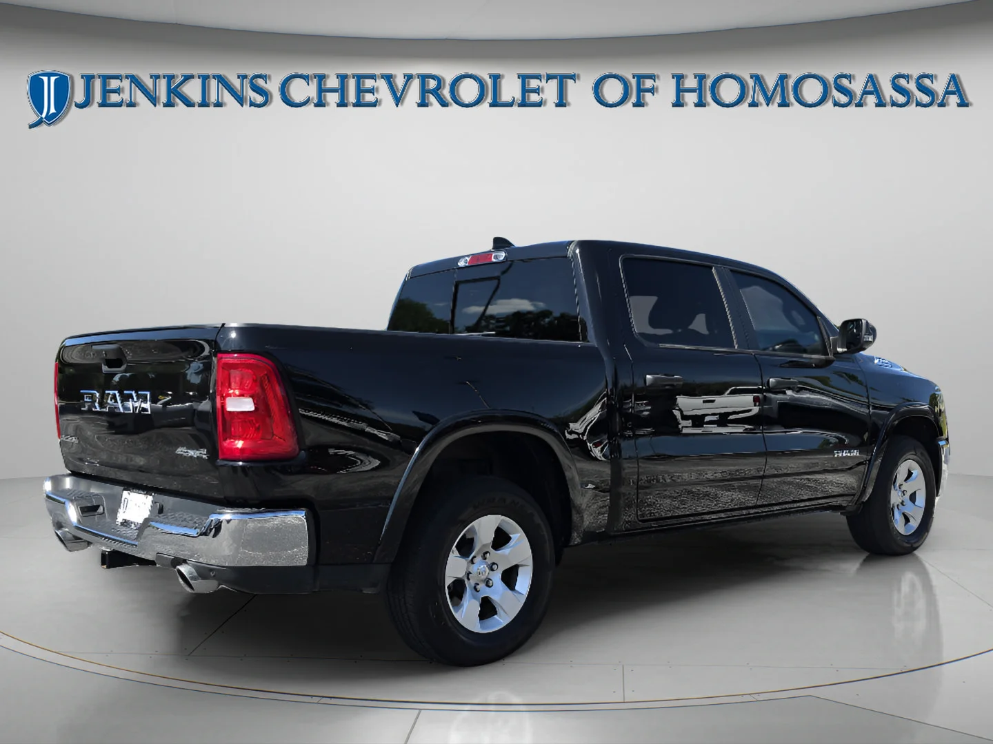 Used 2025 Diamond Black Crystal Pearlcoat Ram Big Horn image 4
