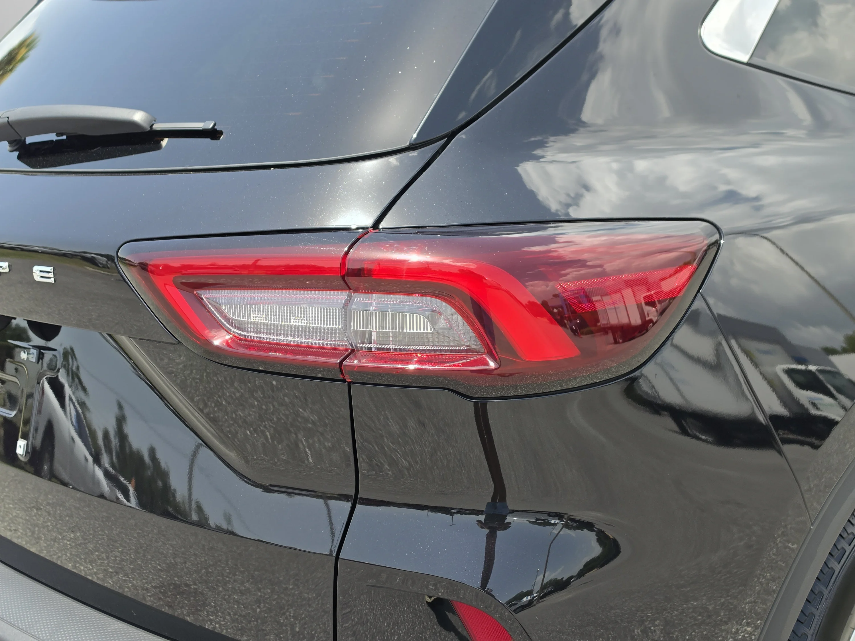 Used 2024 Agate Black Metallic Ford Active image 14