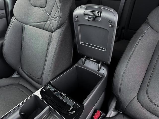 New 2026 White Pearl Hyundai SEL AWD image 18