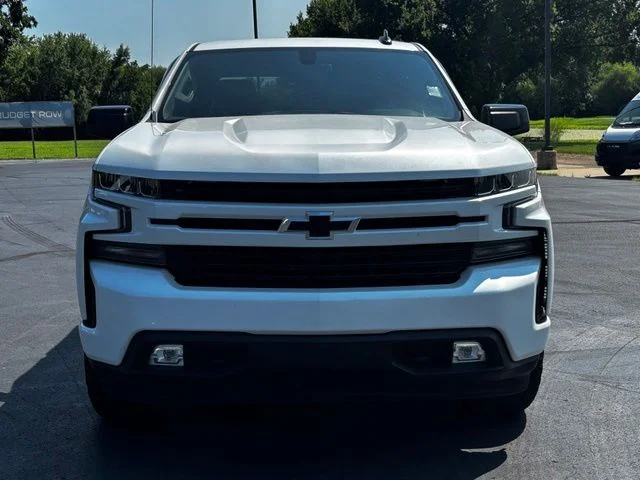 Used 2021 Beige Chevrolet RST image 2