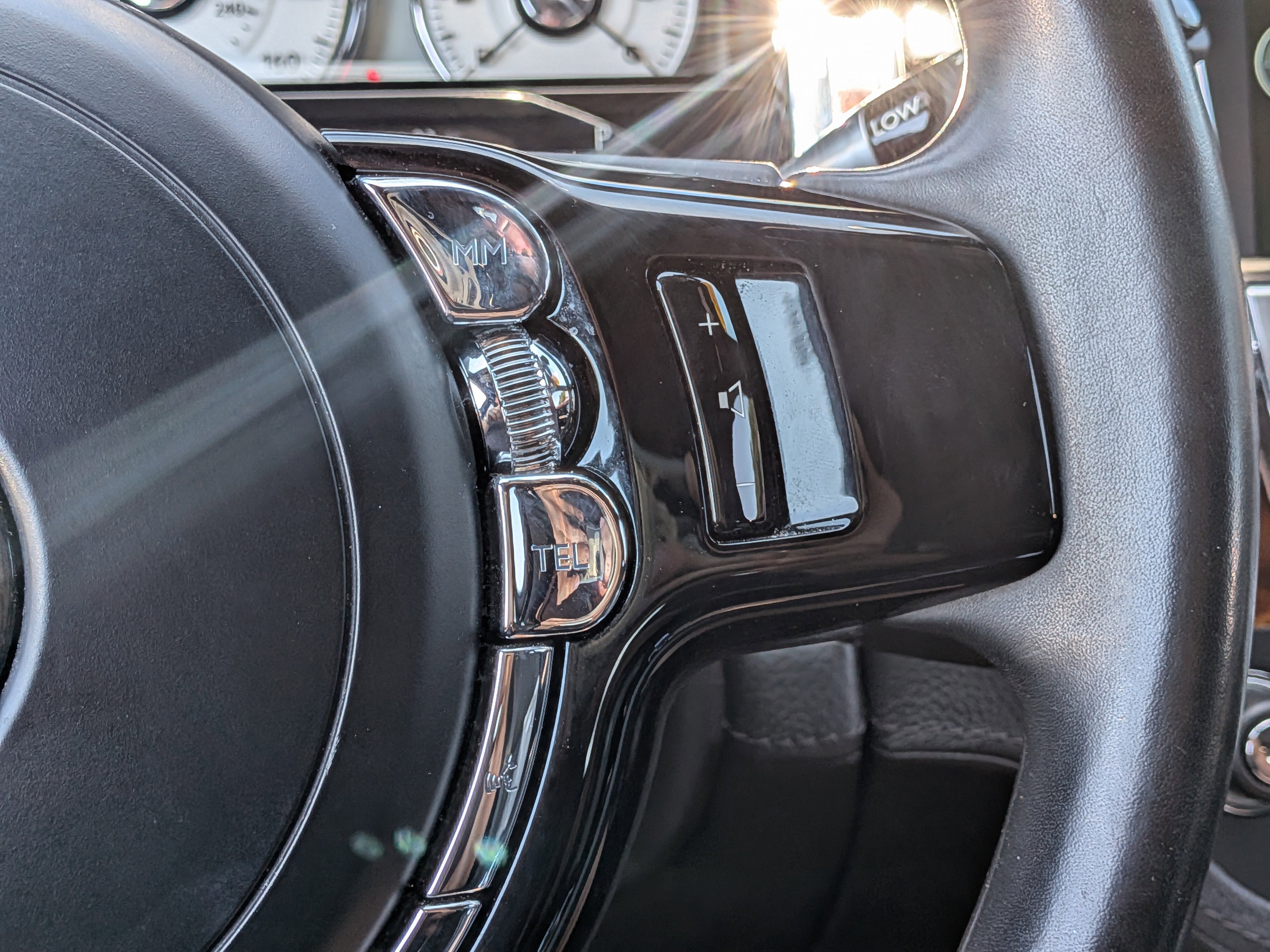 Used 2013 Moonstone Pearl Rolls-Royce Base image 27