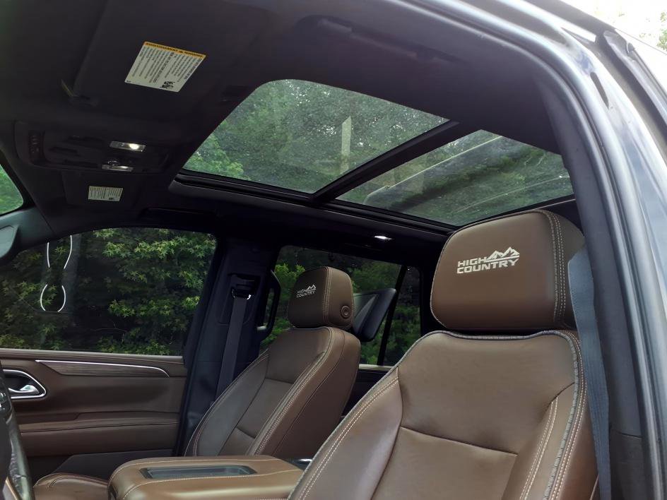 Used 2021 Graywood Metallic Chevrolet High Country image 16