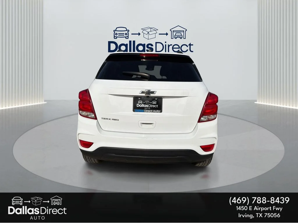 Used 2022 Summit White Chevrolet LT image 7