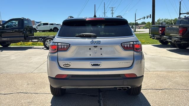 Used 2022 Silver Jeep Limited image 13
