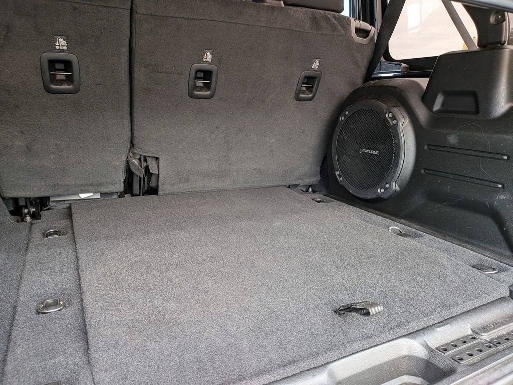 Used 2021 Gray Jeep Unlimited Sahara image 27