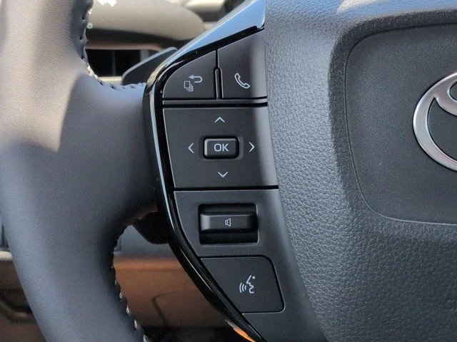 New 2026 Wind Chill Pearl Toyota XLE image 24