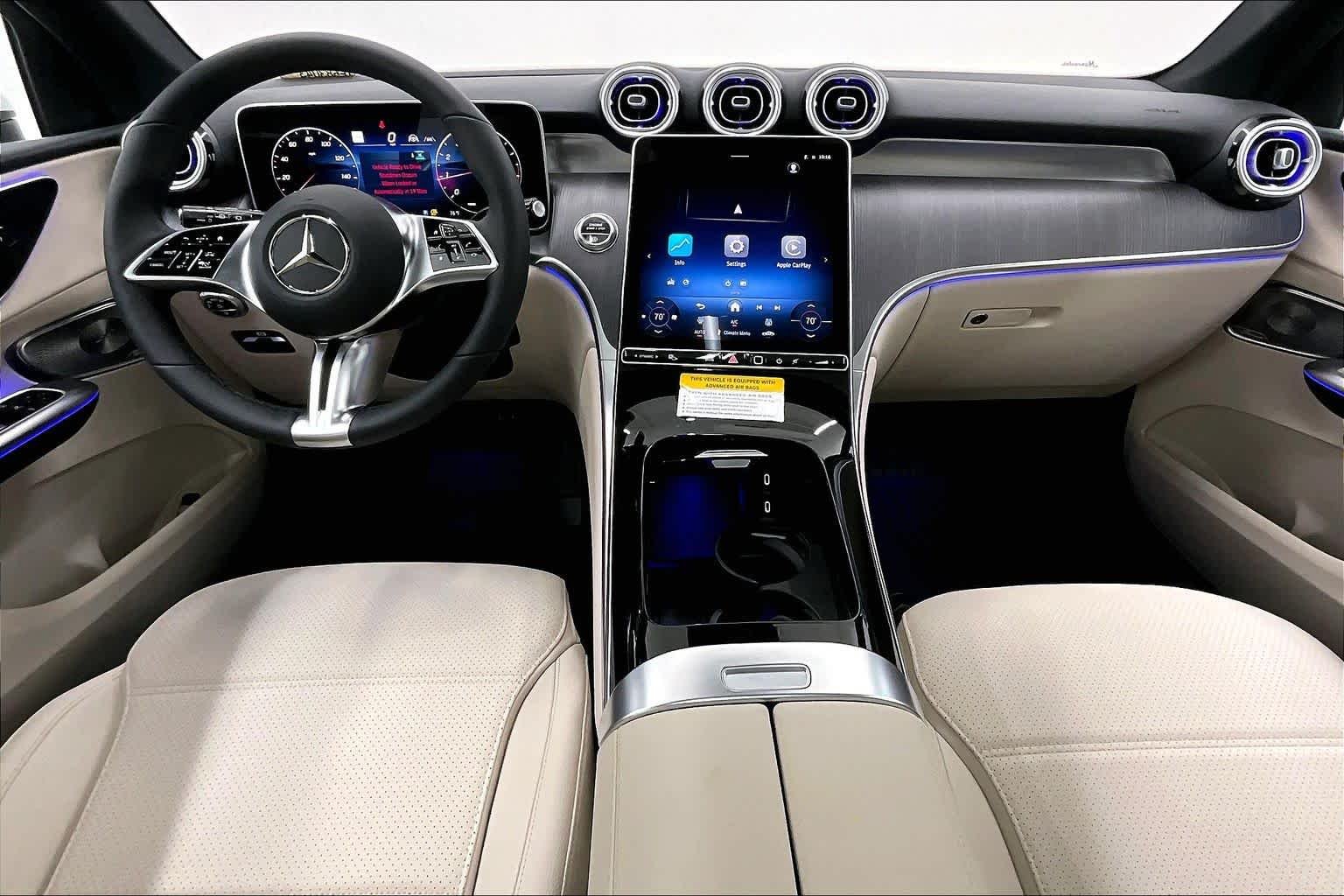 New 2026 Polar White Mercedes-Benz GLC 300 image 5