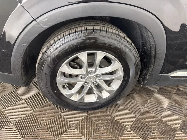 Used 2019 Black Hyundai SE image 29