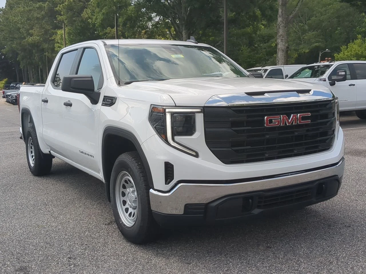 New 2026 Summit White GMC Pro image 2