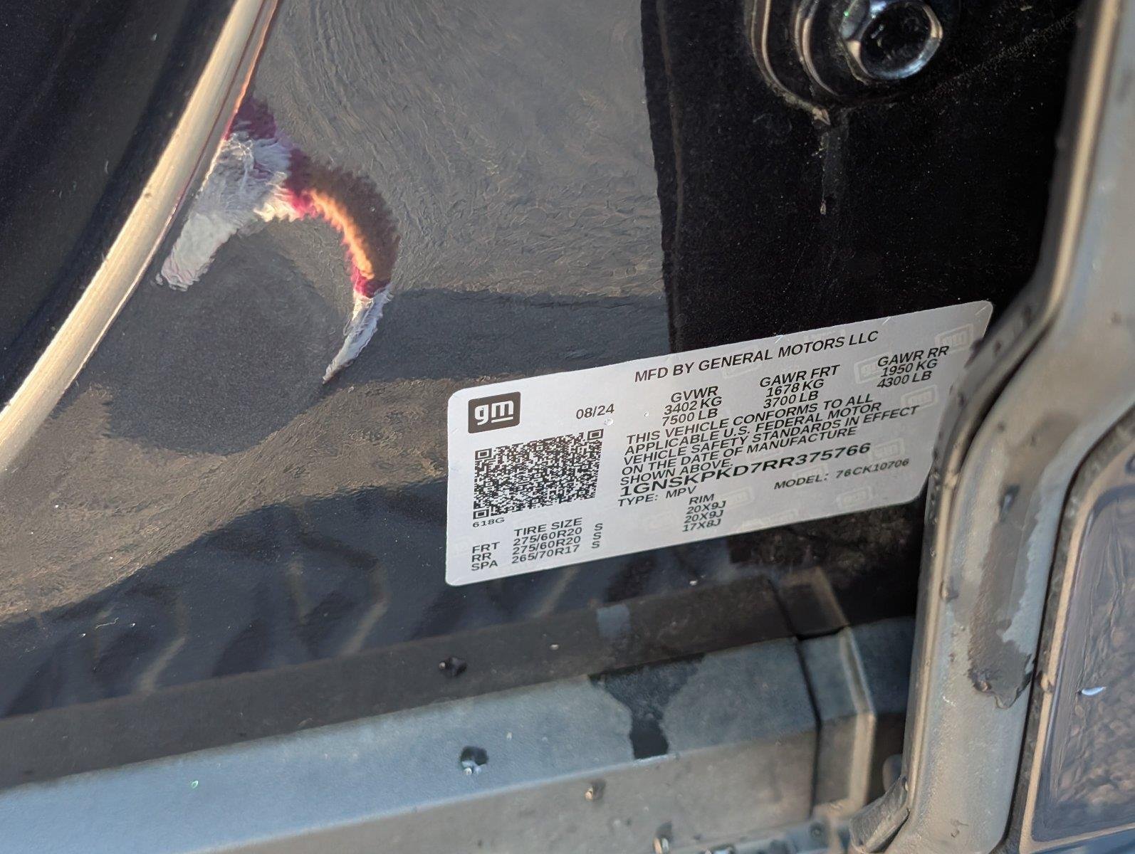 Used 2024 Dark Ash Metallic Chevrolet Z71 image 13