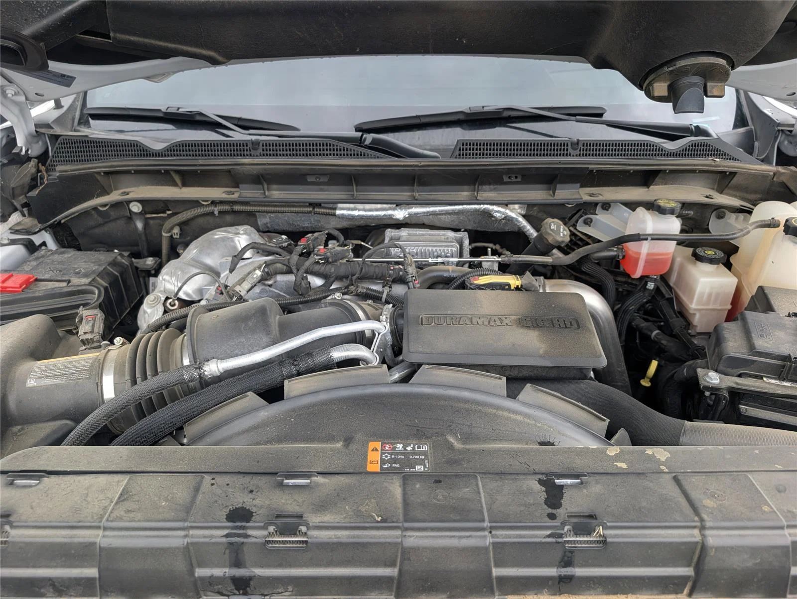 Used 2023 White Frost Tricoat GMC Denali image 38