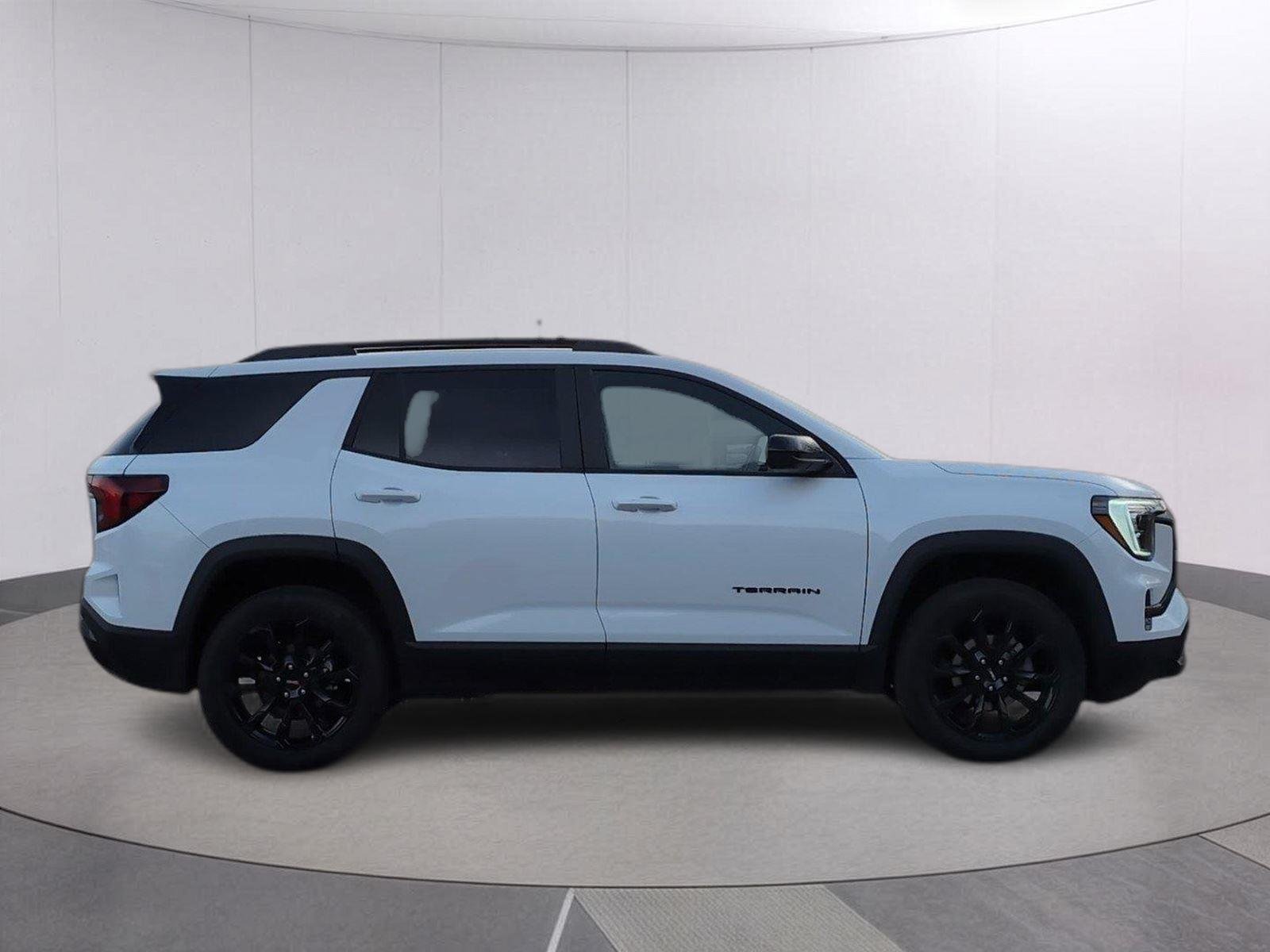 New 2026 Summit White GMC Elevation image 2