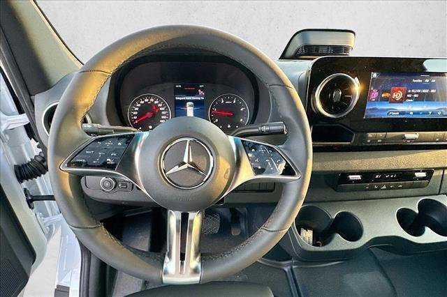 New 2026 Arctic White Mercedes-Benz  image 38