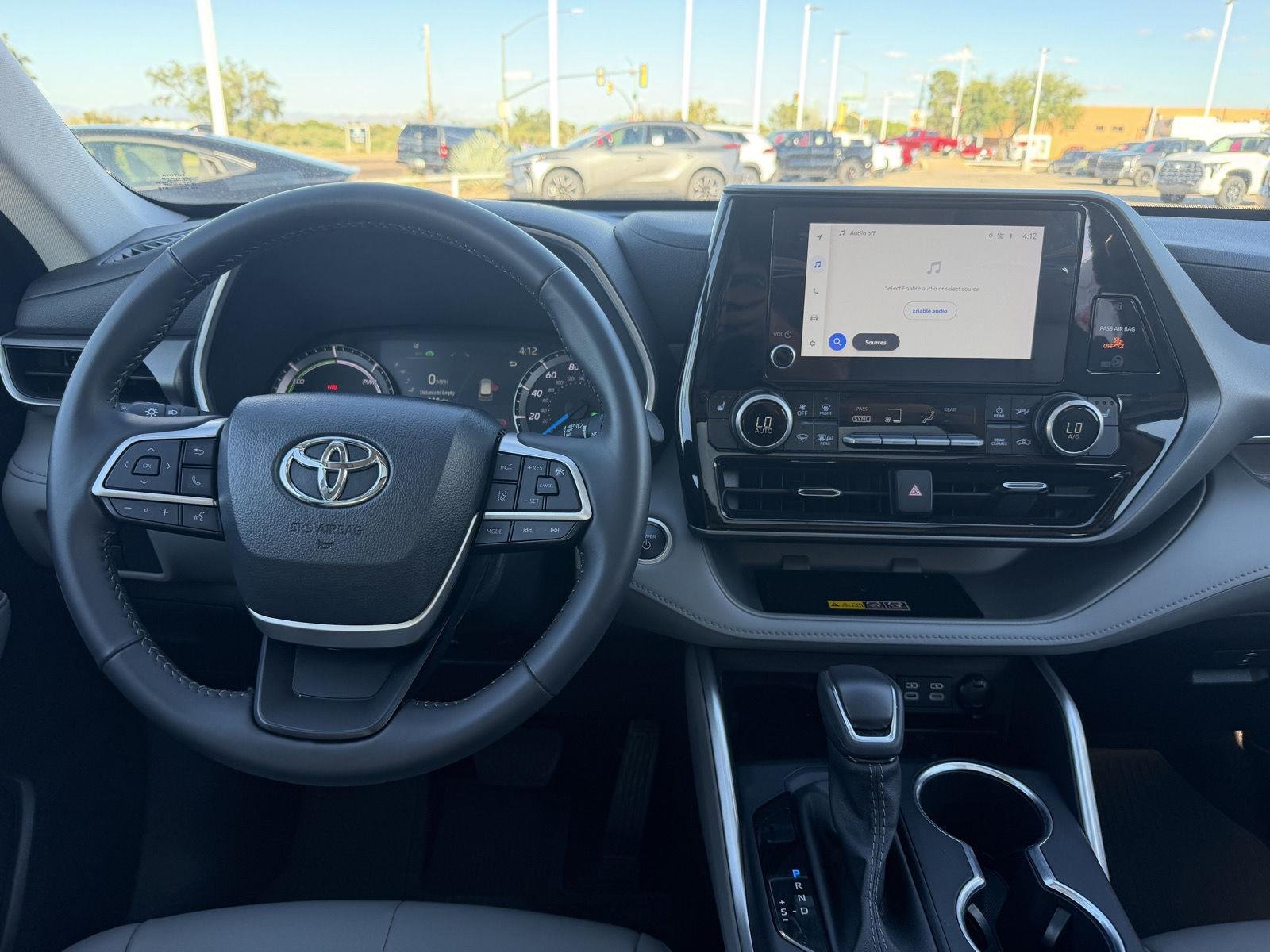 Certified Used 2026 Wind Chill Pearl Toyota XLE image 31